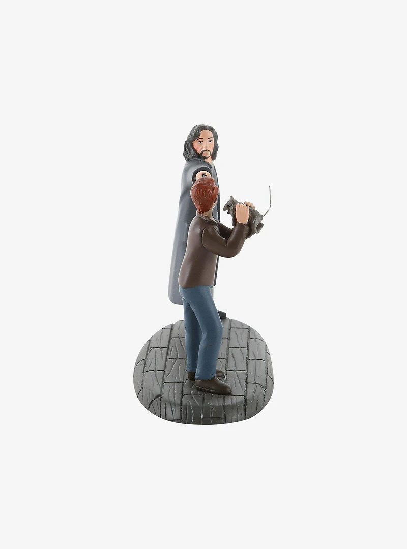 Department 56 Harry Potter Village Come Out and Play Peter! Figurine