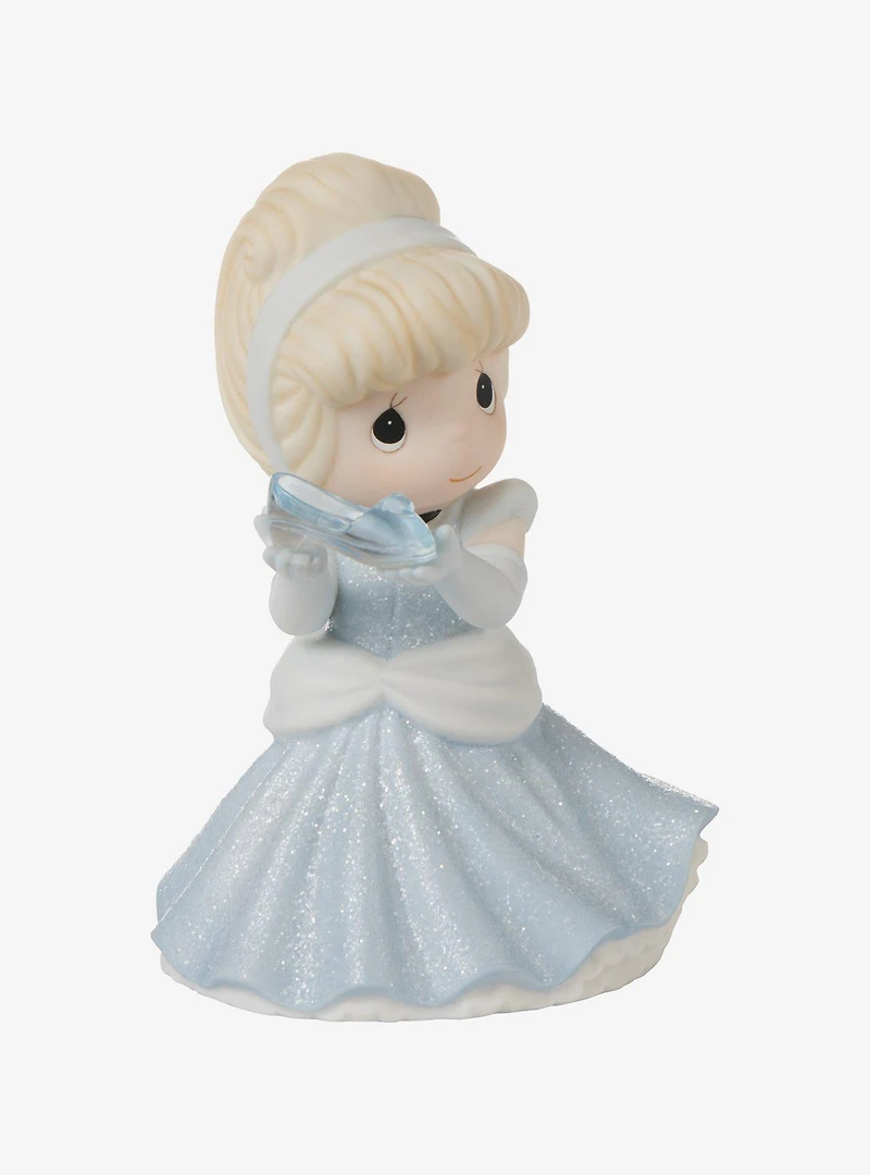 Precious Moments Disney Cinderella w Glass Slipper Figurine