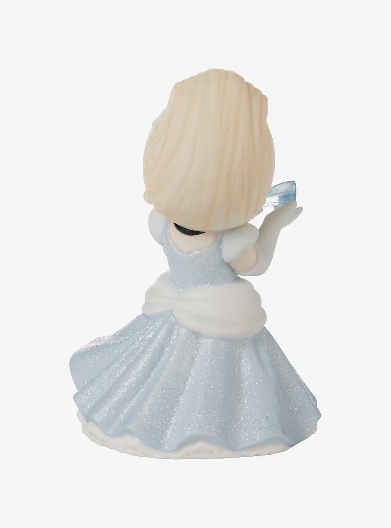 Precious Moments Disney Cinderella w Glass Slipper Figurine