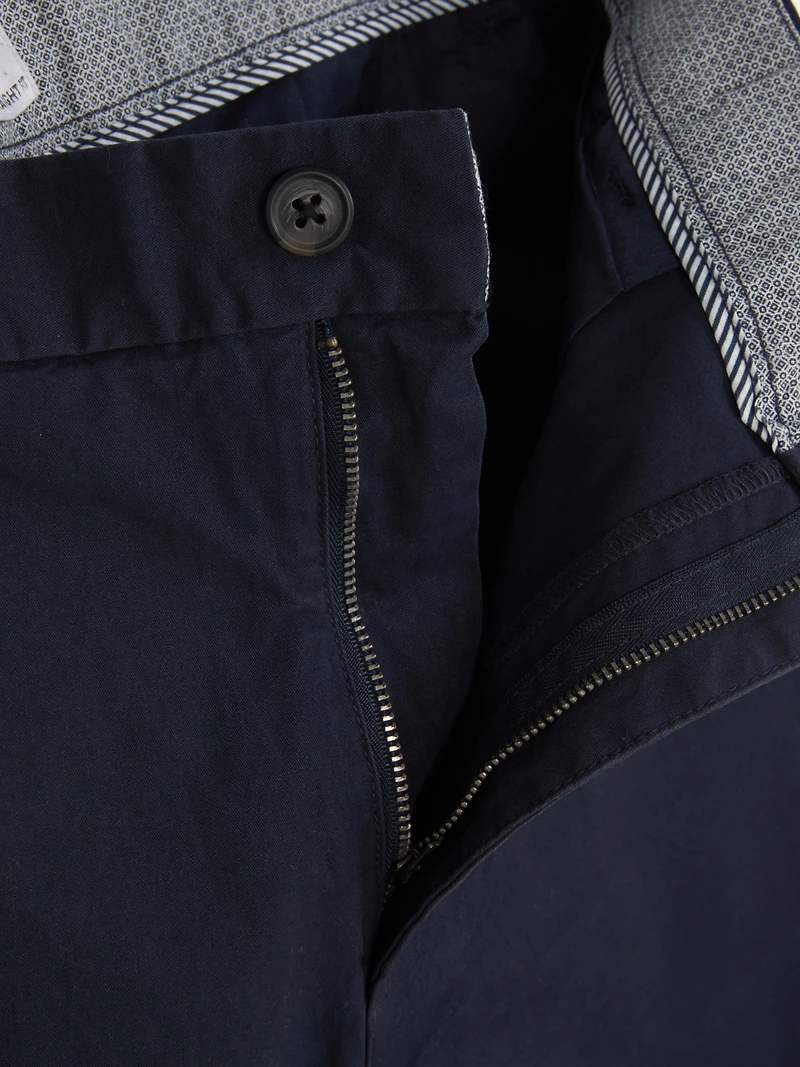 Men's Navy Straight Leg Stretch Chinos
