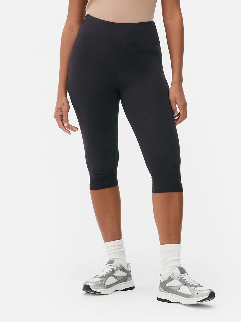 Essential High Waist Capri Leggings