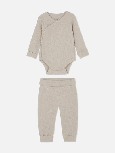 0-18mths | Room to Grow Wrap Bodysuit and Leggings Newborn Set