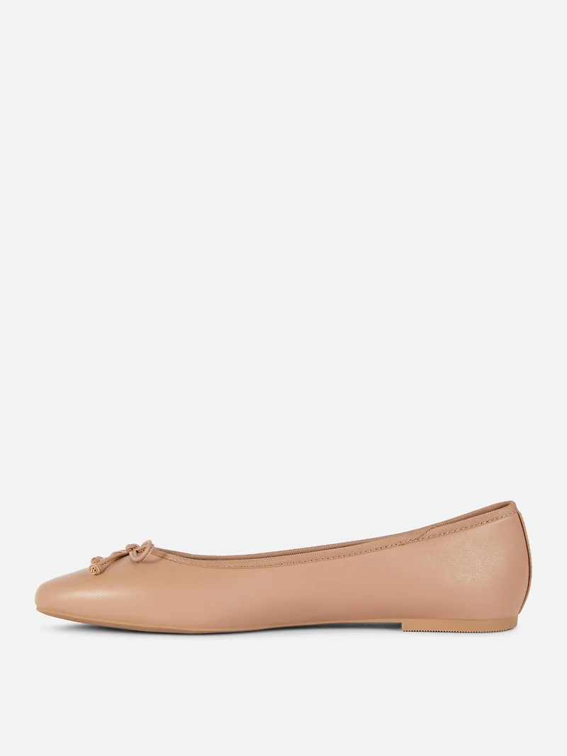 Women's Tan Bow Ballerina Flats