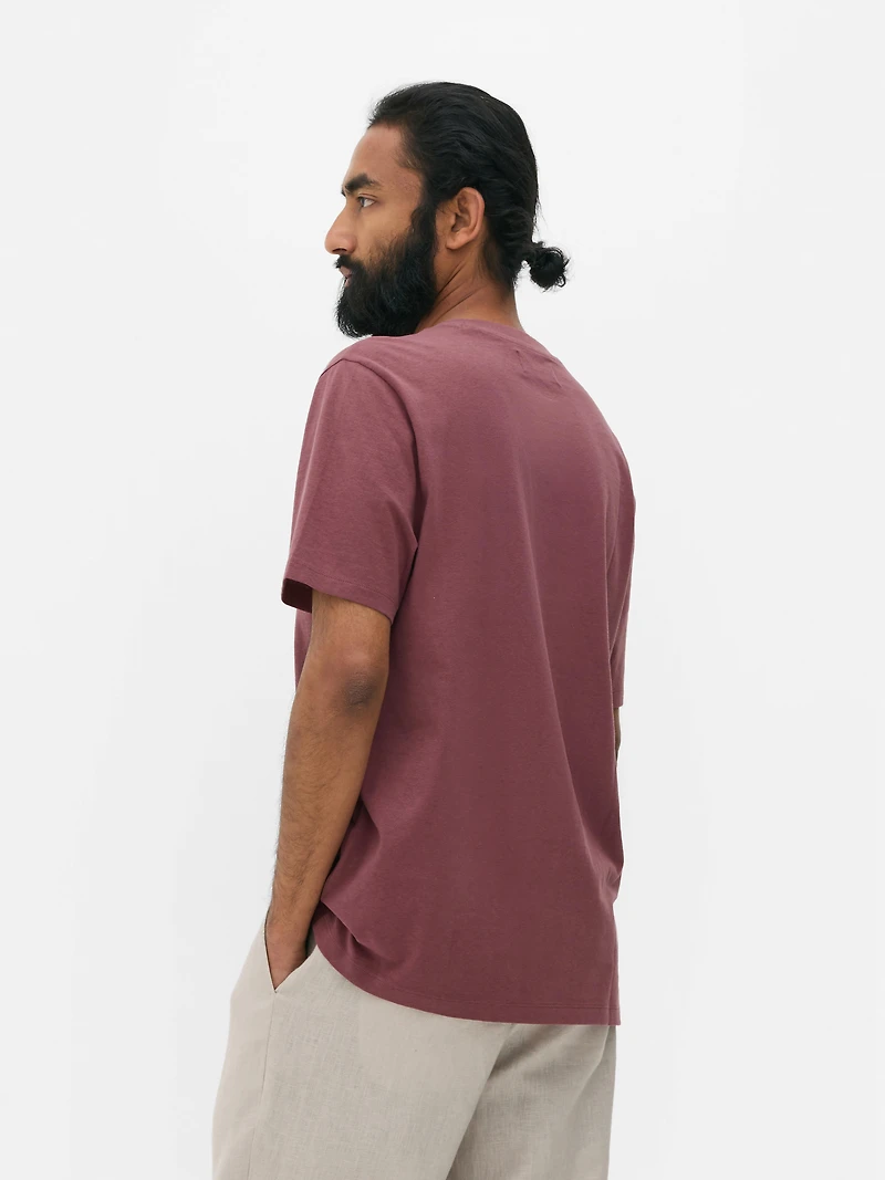 Men's Burgundy Regular Fit T-Shirt