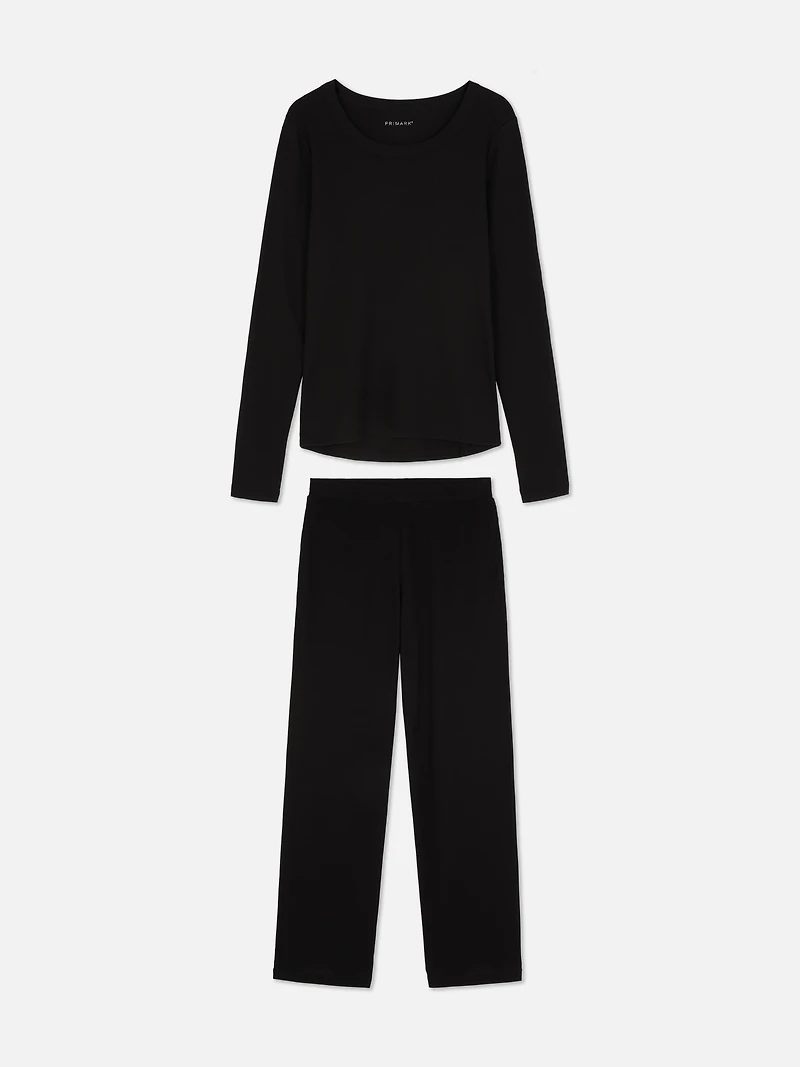 Long Sleeve Top and Sweatpants Pajama Set