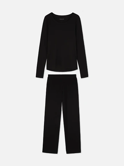 Long Sleeve Top and Sweatpants Pajama Set