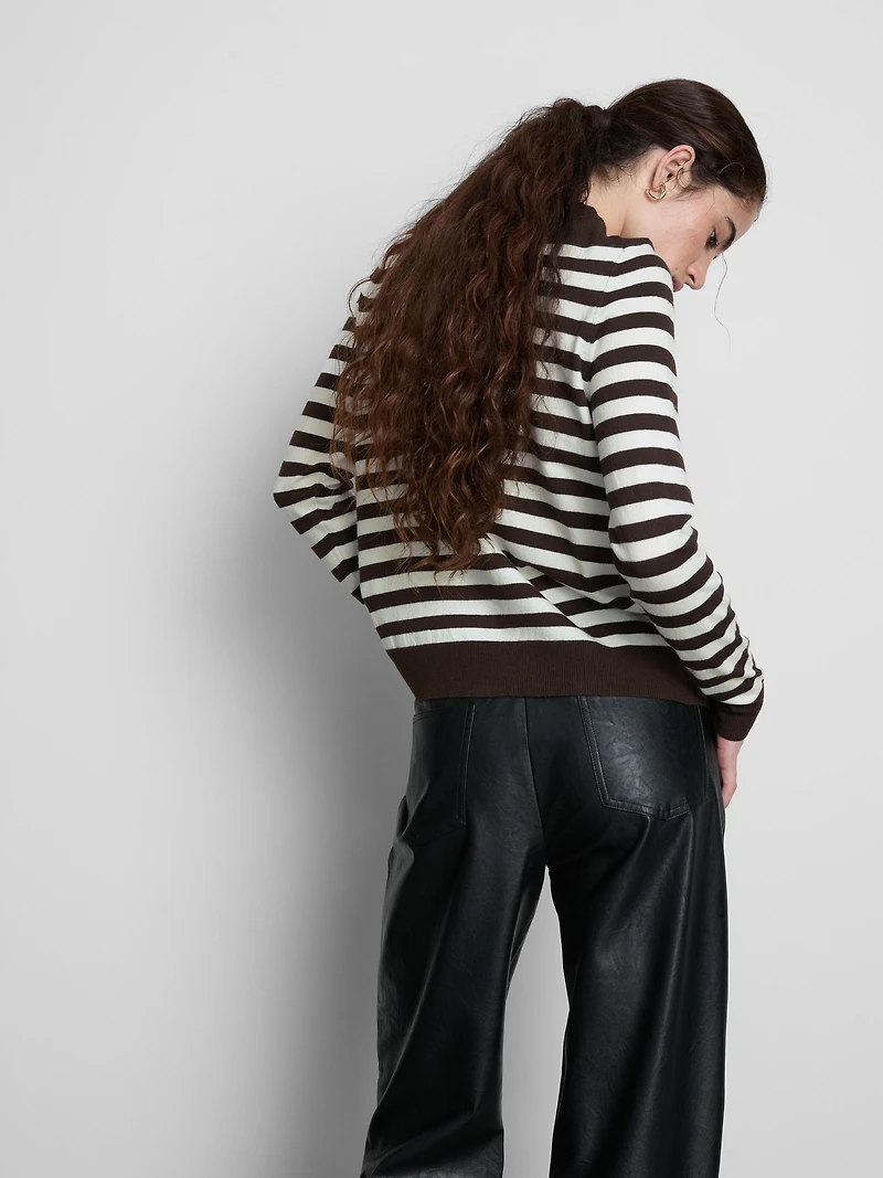 Women's Chocolate Long Sleeve Crew Neck Cardigan