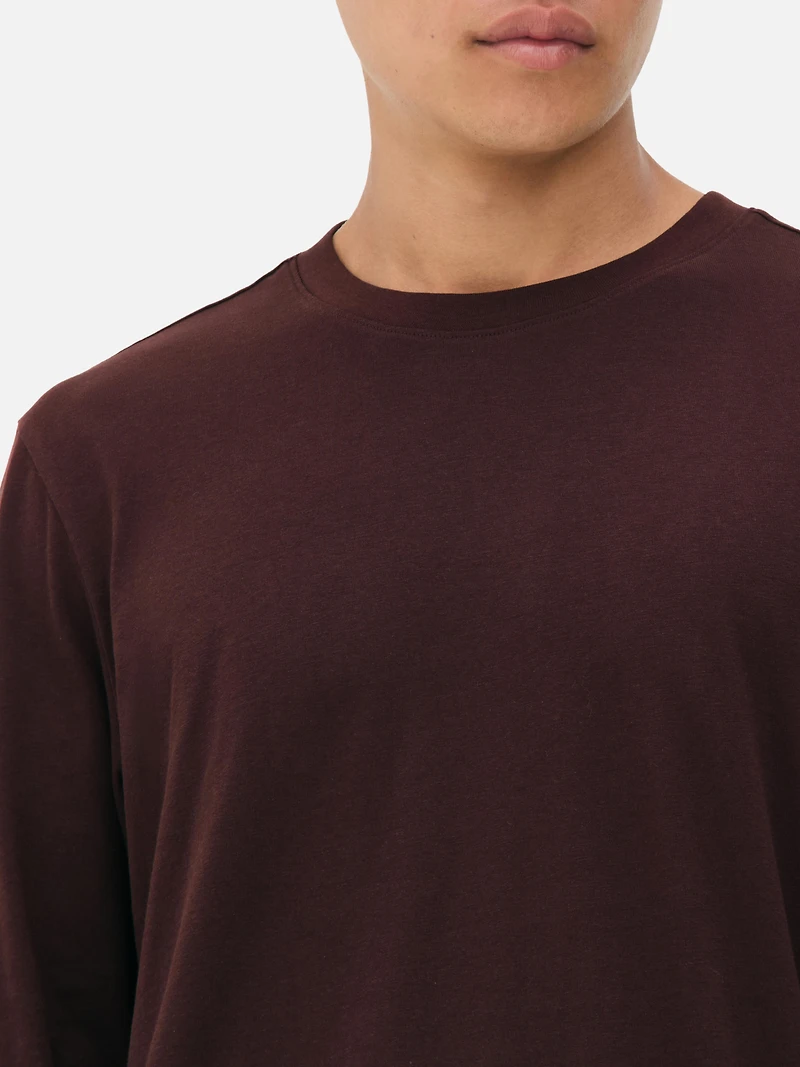 Essential Long Sleeve T-Shirt