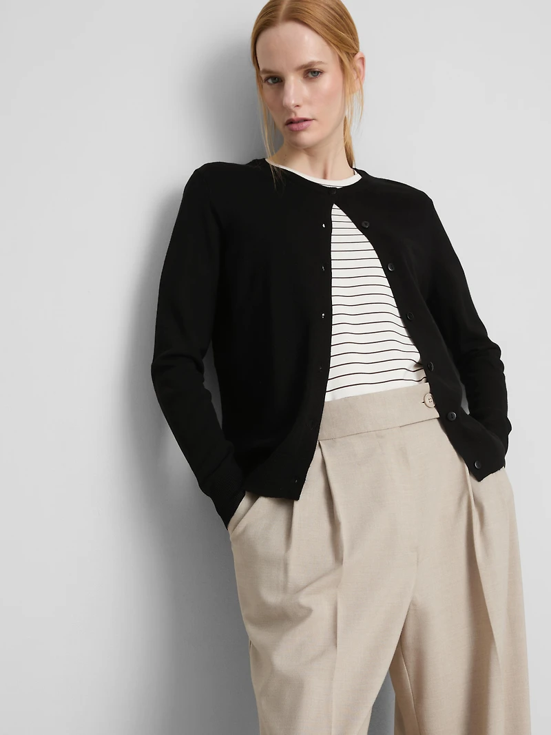 Essential Crewneck Cardigan