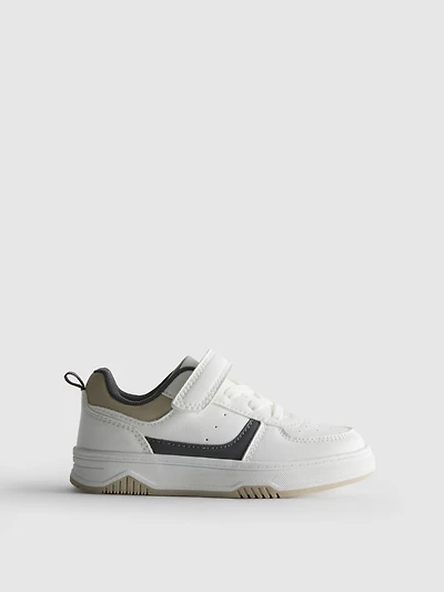 Low-Top Sneakers