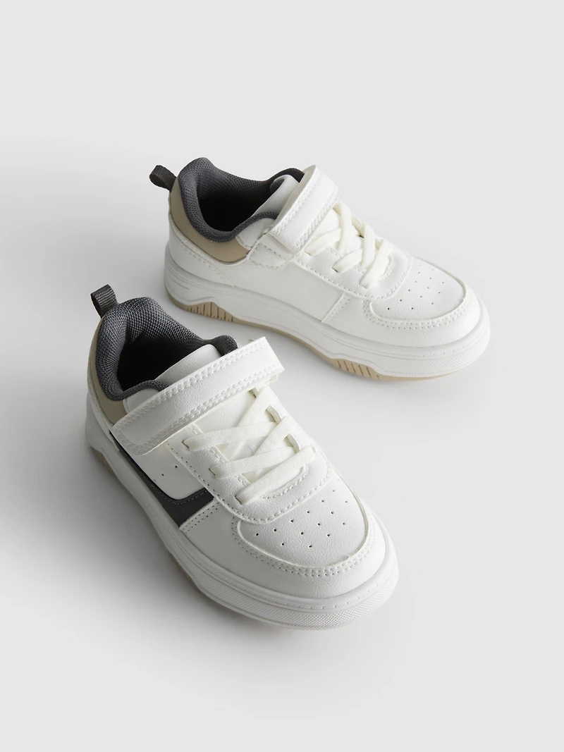 Low-Top Sneakers