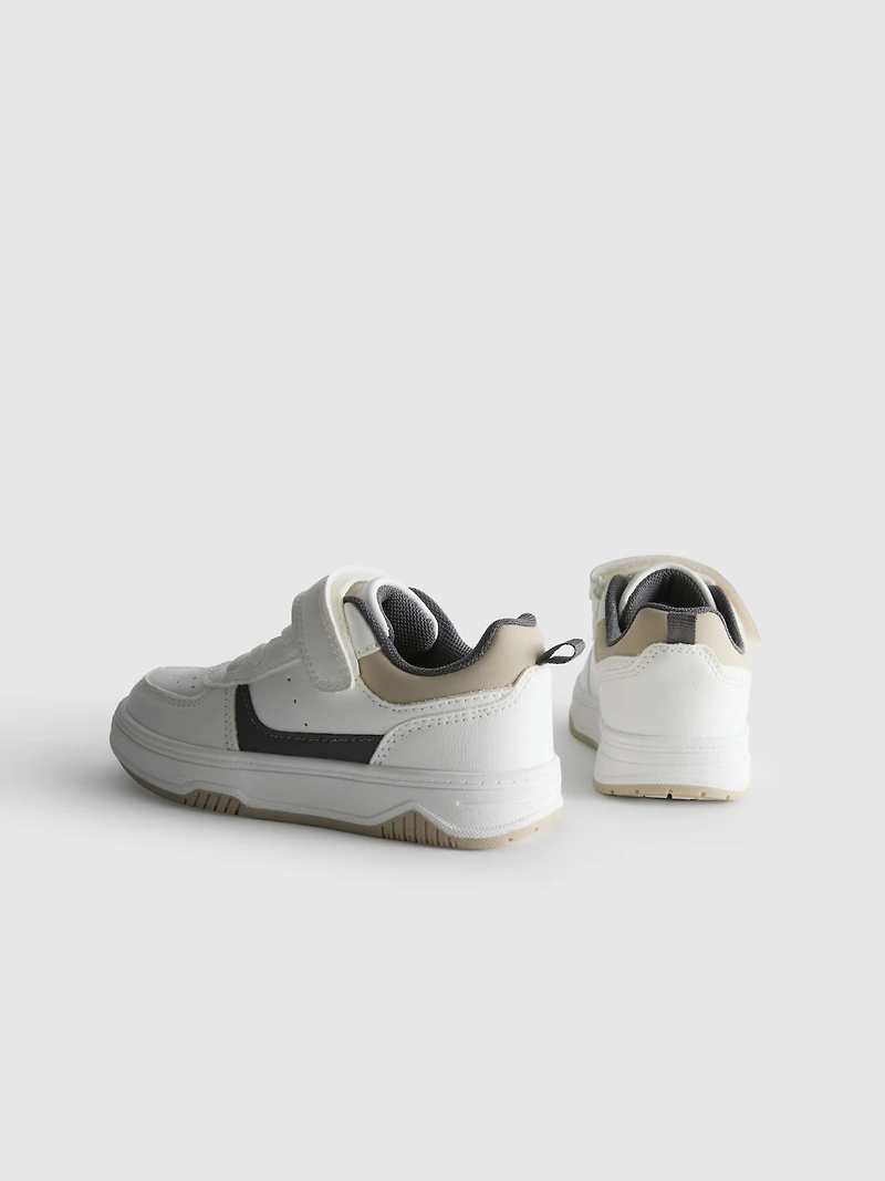 Low-Top Sneakers