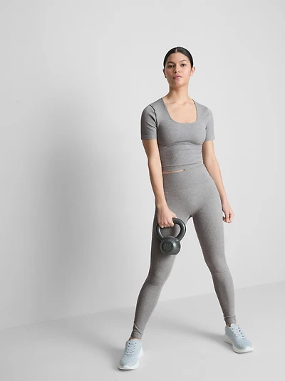 Seamless Cropped Active Contour Tee