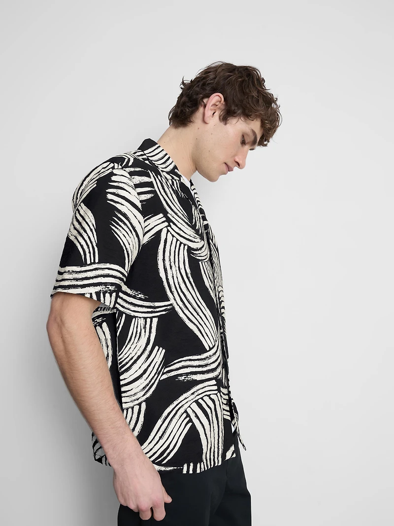 Abstract Leaf Short Sleeve Shirt