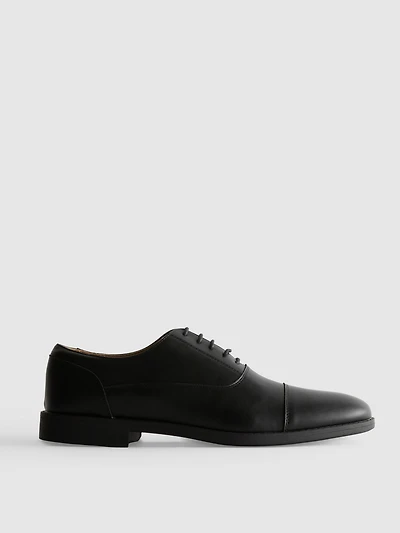Lace-Up Oxford Shoes