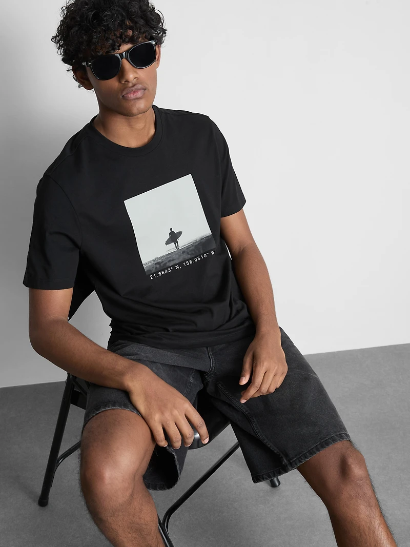 Surfer Photo Graphic T-Shirt
