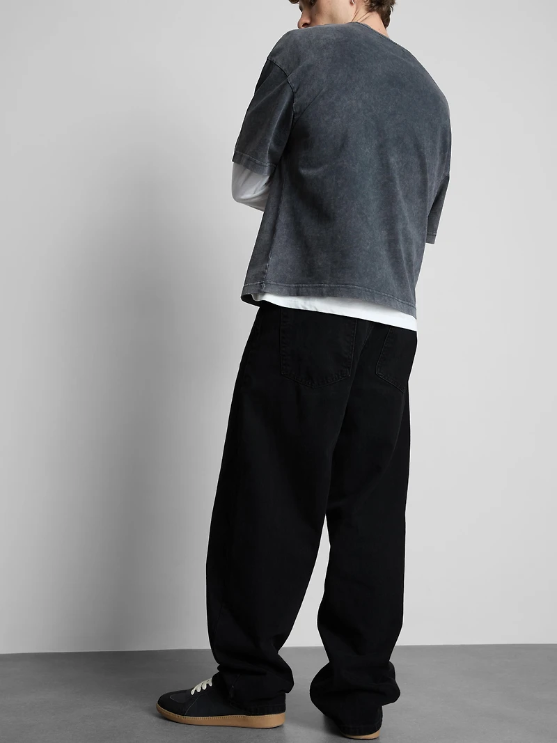 Mid-Rise Baggy Jeans