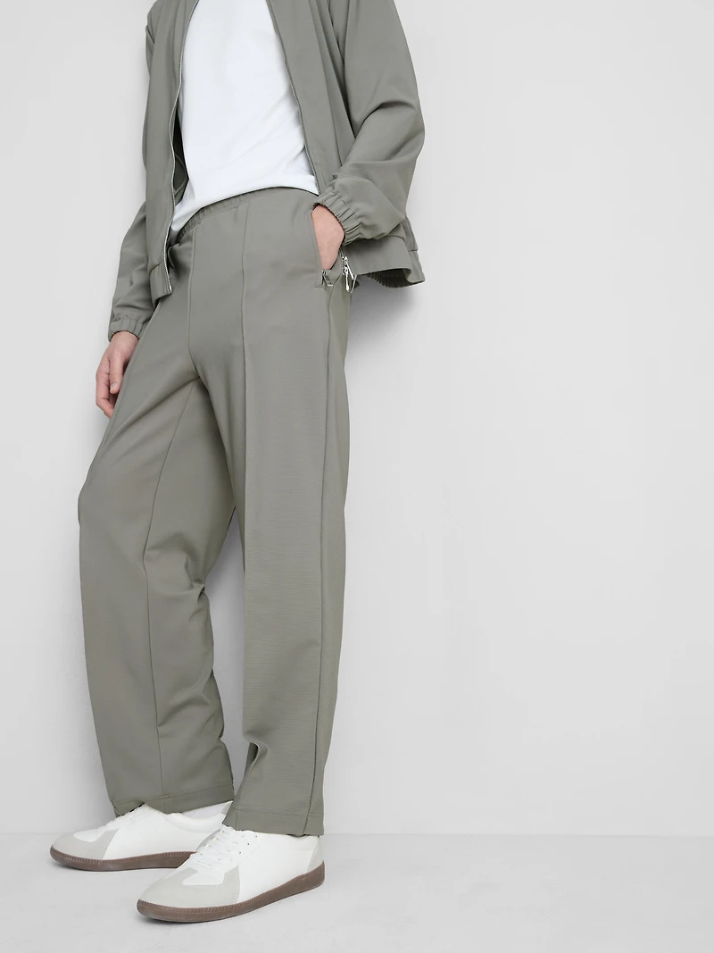 The Edit Pleated Pants
