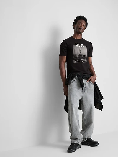 Short Sleeve Seoul Graphic T-Shirt