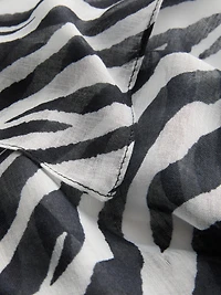 Lightweight Printed Scarf