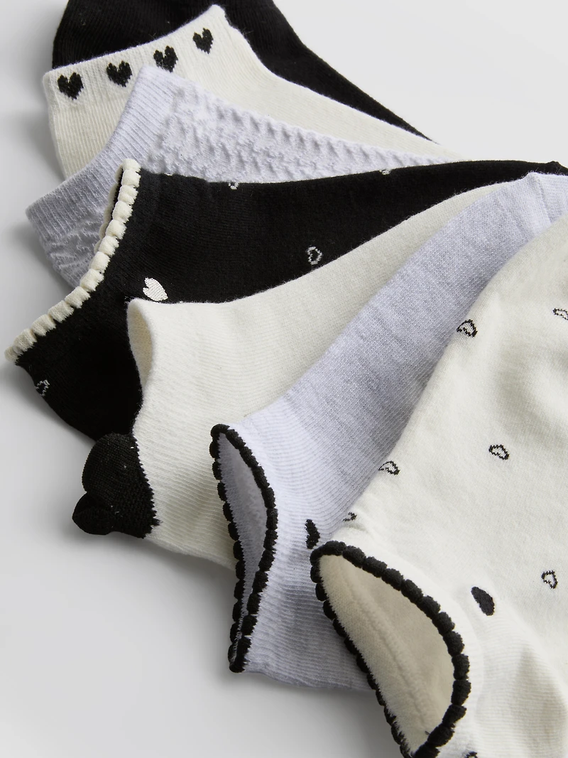 7pk Heart Sneaker Socks