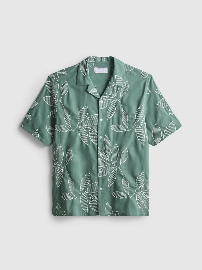 Leaf-Embroidered Short-Sleeve Button-Down Shirt