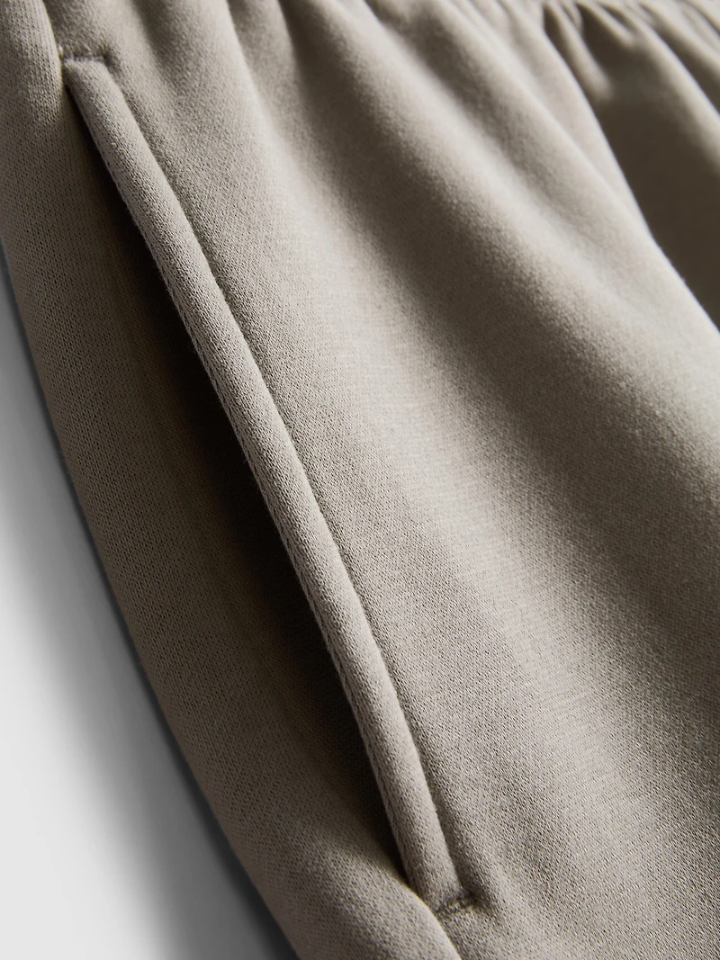 Cotton-Rich Relaxed Leisure Shorts