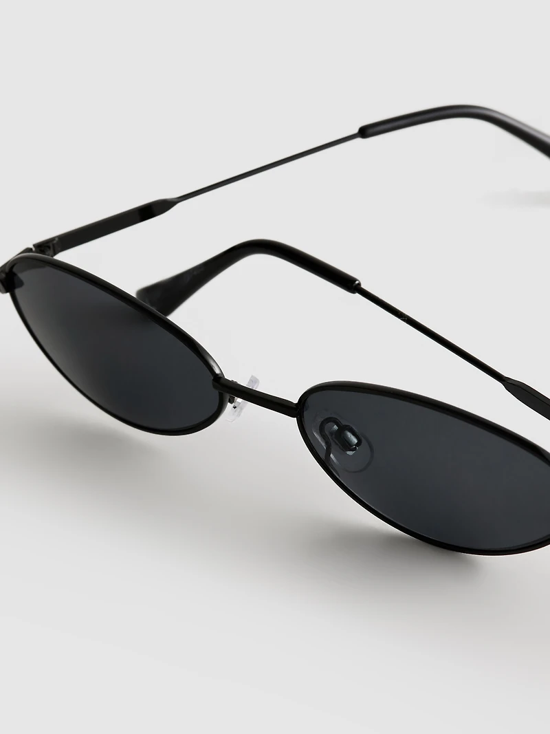 90s Tinted Oval Sunglasses