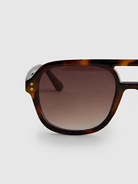 Aviator Style Sunglasses