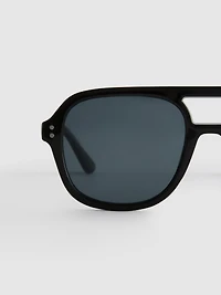 Aviator Style Sunglasses