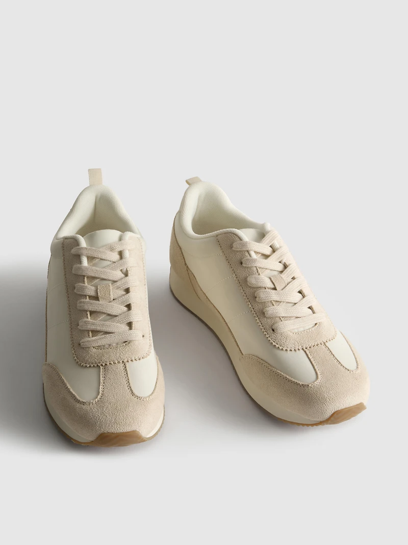 Low-Top Sneakers