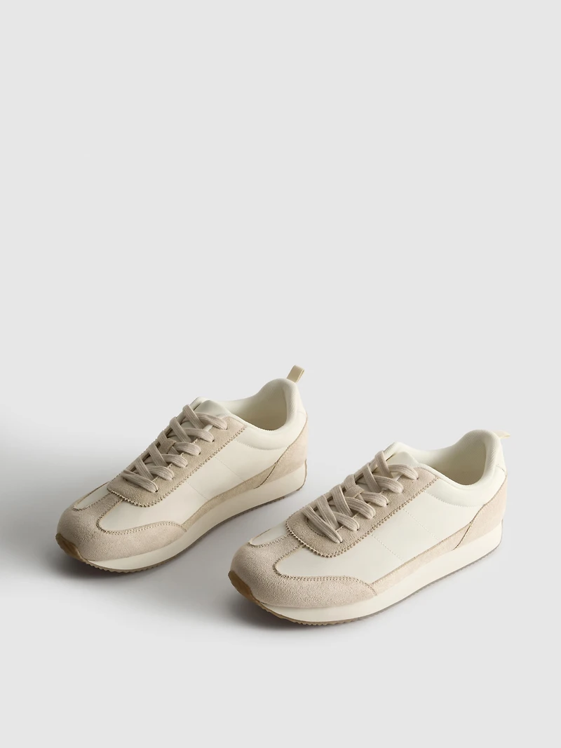 Low-Top Sneakers