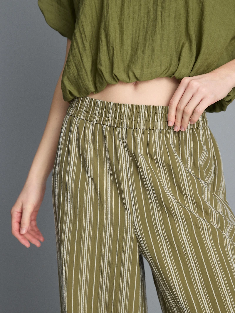 Textured Stripe Wide Leg Pants
