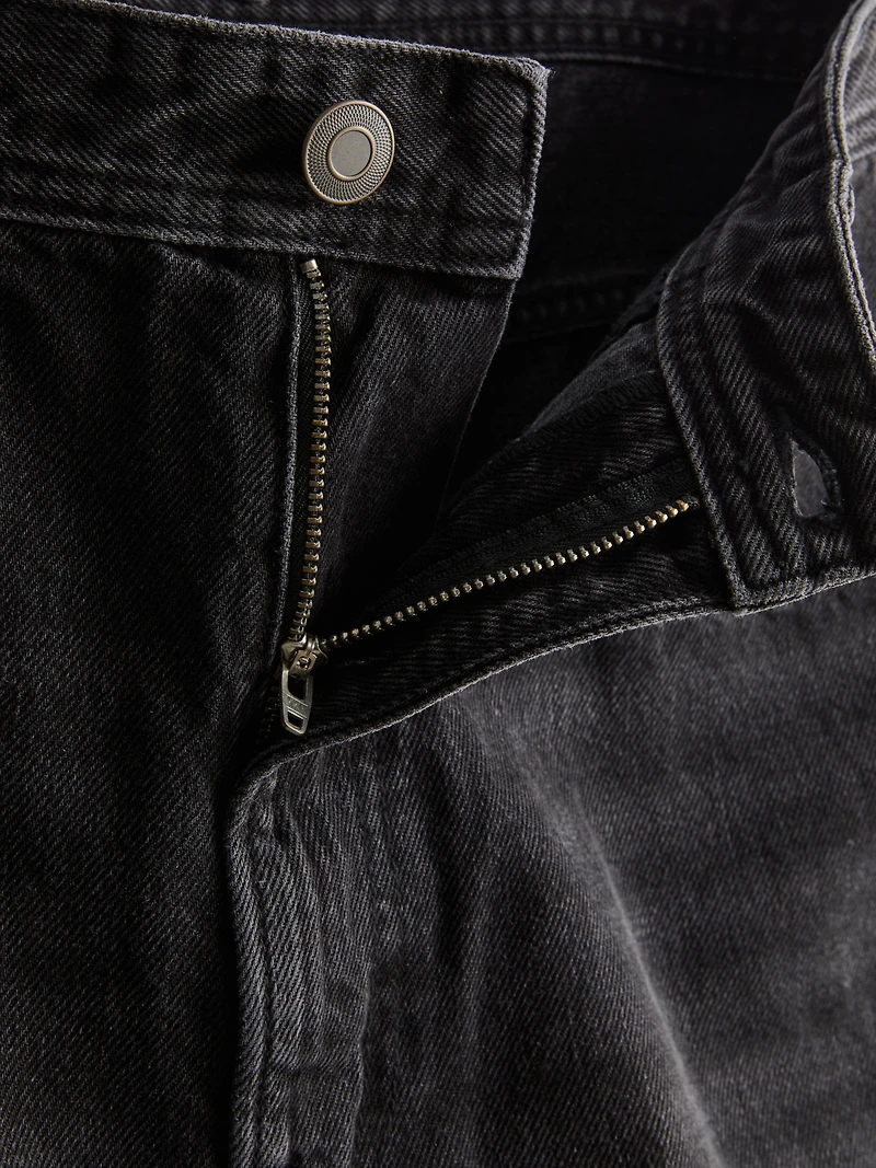 Mid-Rise Barrel Jeans