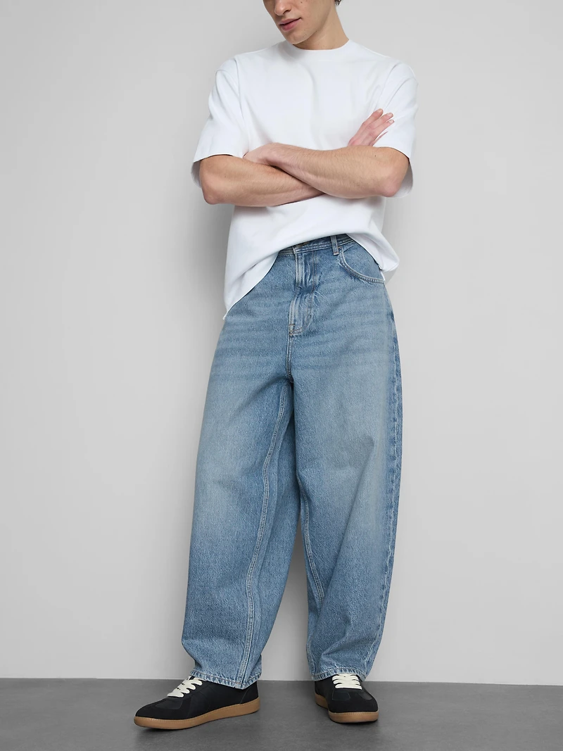 Mid-Rise Barrel Jeans