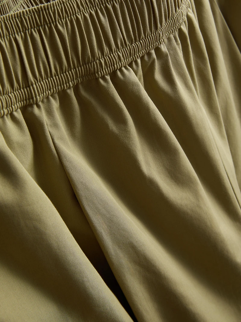 Paper-Touch Pleated Barrel-Leg Pants