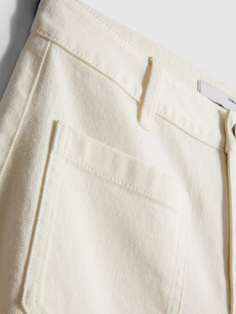 Pocket Front Wide Leg Jeans