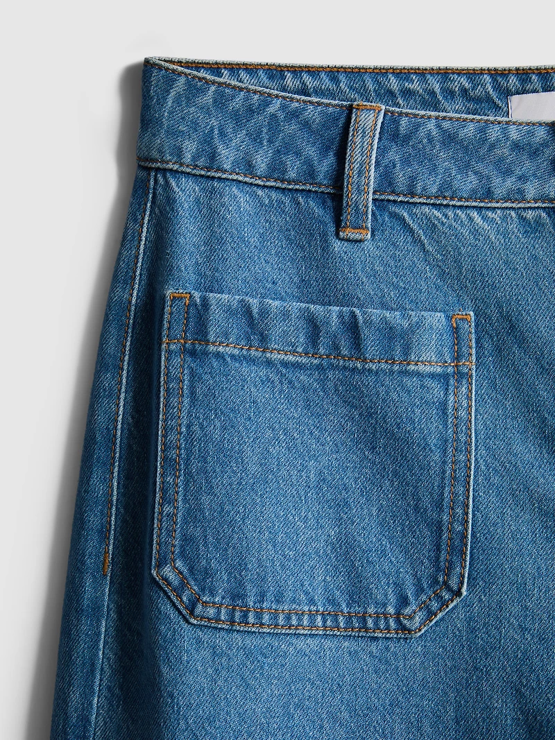 Pocket Front Wide Leg Jeans