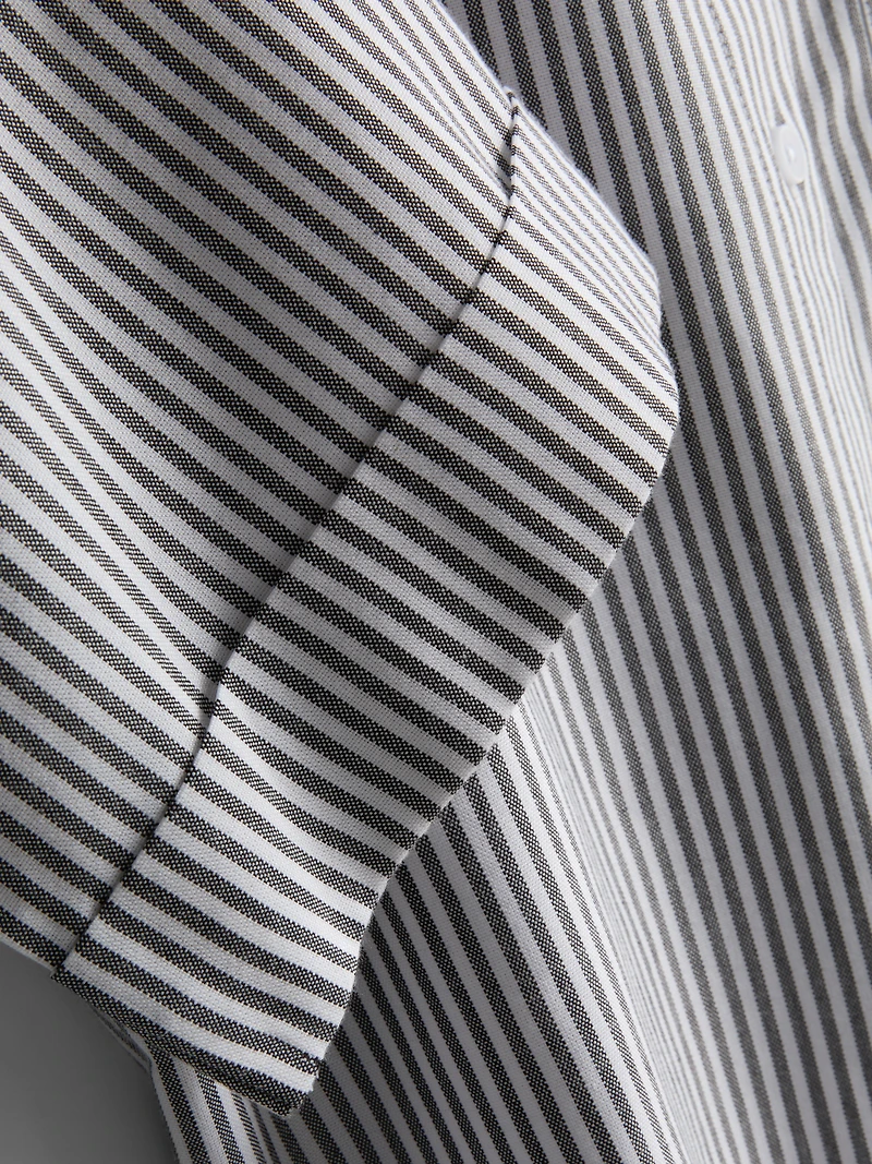 Cropped Boxy Short-Sleeve Oxford Shirt