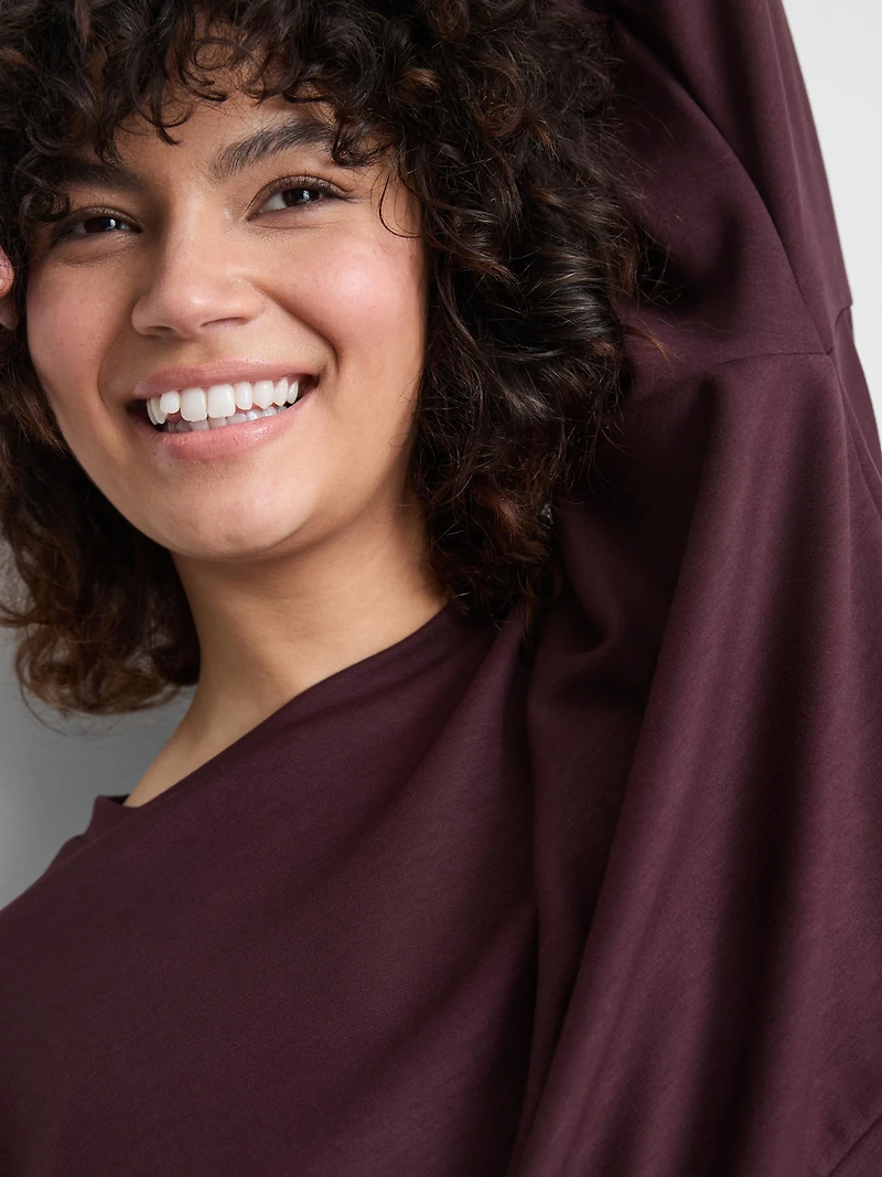 Active Round Neck Sweatshirt