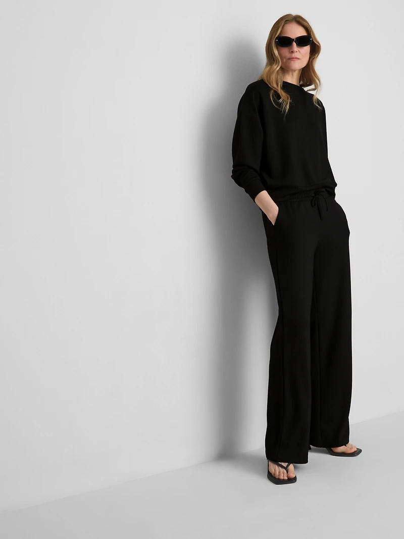 Active Round Neck Sweatshirt
