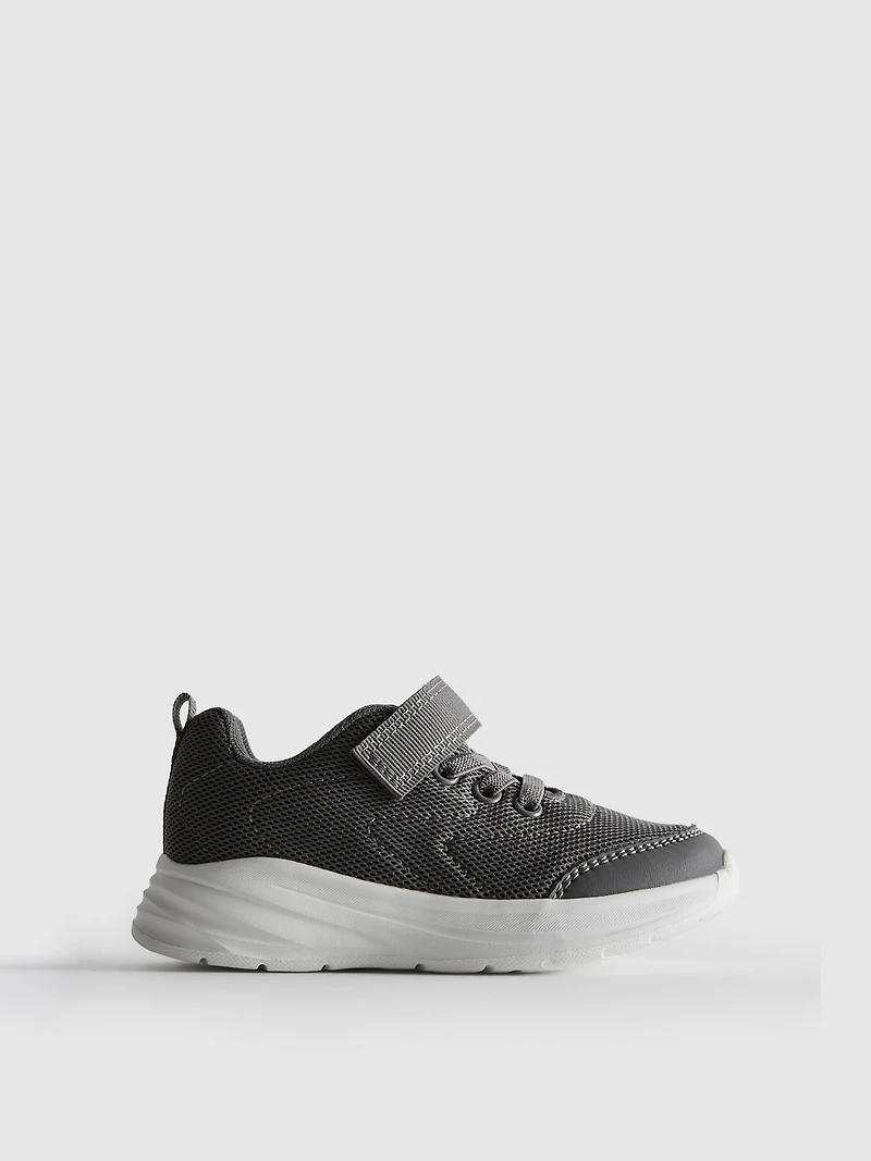 Self-Close Sneakers
