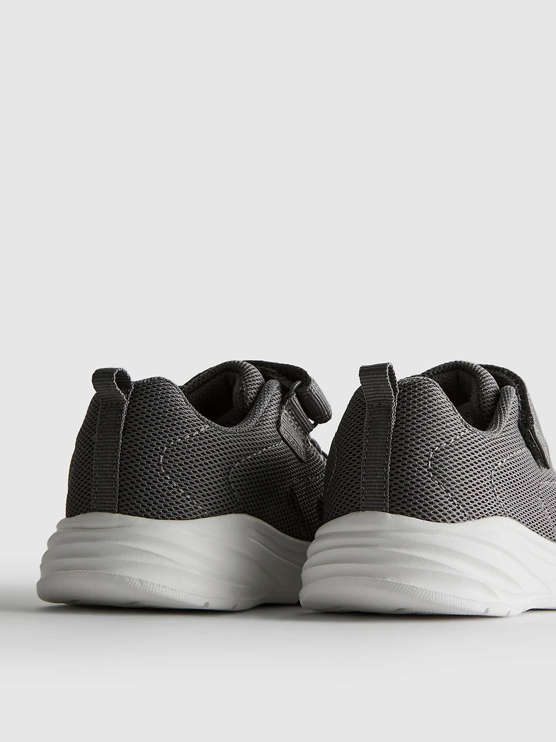 Self-Close Sneakers