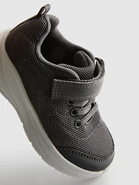 Self-Close Sneakers