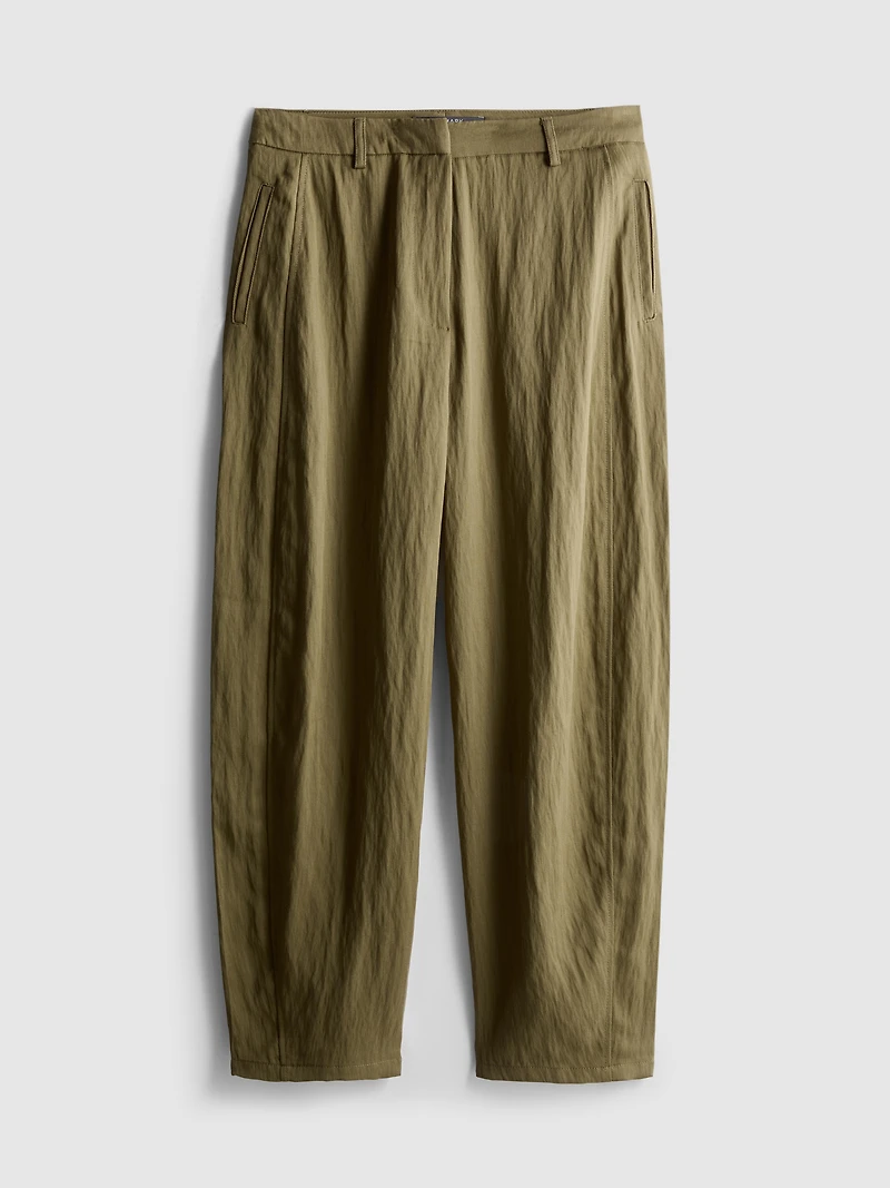 Paula Echevarría Textured Barrel-Leg Pants