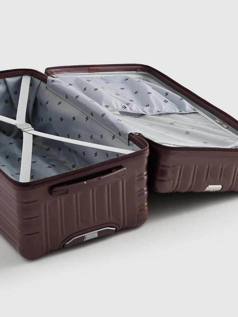 Hard-Shell Spinner Suitcase