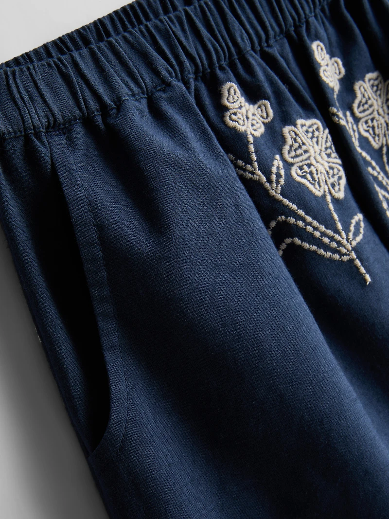 1.5-9yrs | Floral Embroidered Pants