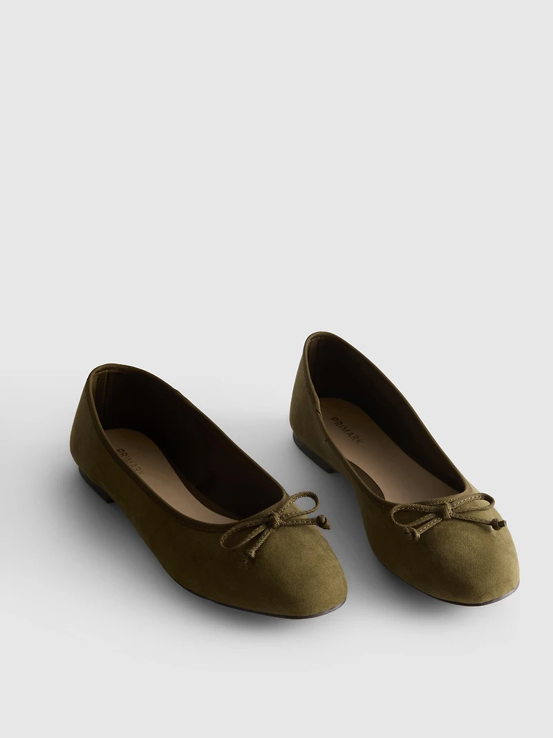 Bow-Front Ballet Pumps