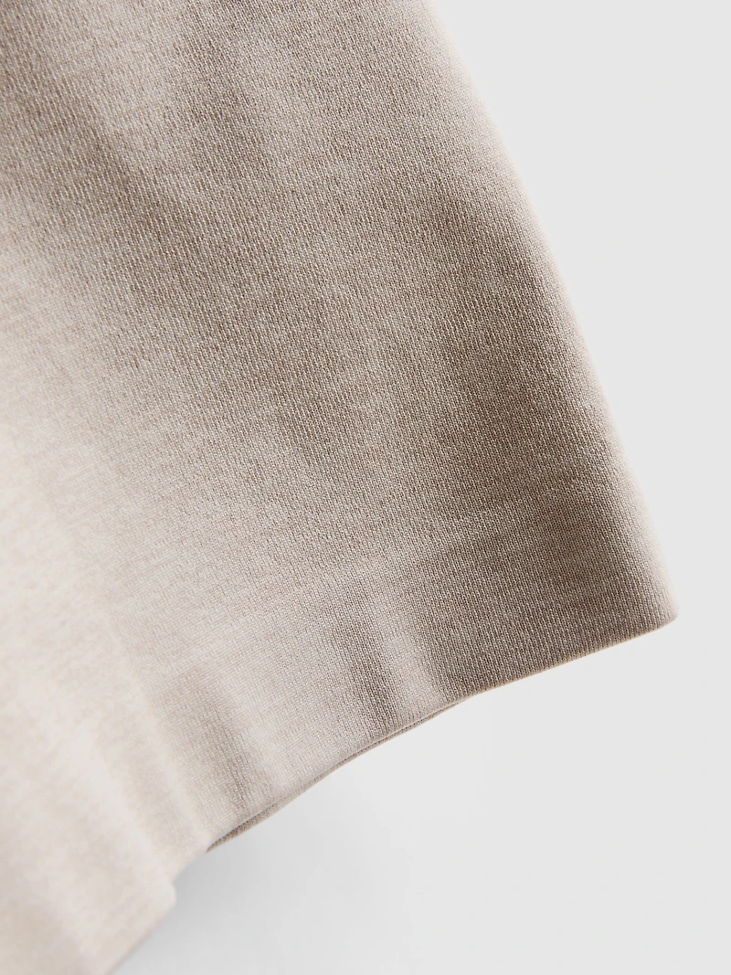 Seamless Crossover-Waistband Active Shorts