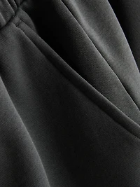 Studio Graphic Shorts